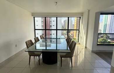 Imagem: O apartamento possui 4 Dormitórios, 5 Banheiros, 4 Vagas na