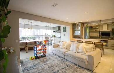 Imagem: O apartamento possui 3 Dormitórios, 5 Banheiros, 3 Vagas na