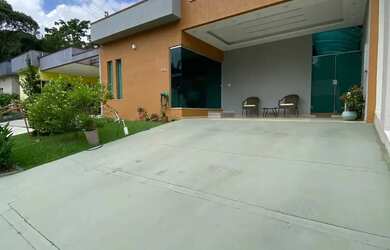 Imagem: A casa em condomínio possui 3 Dormitórios, 3 Banheiros, 3