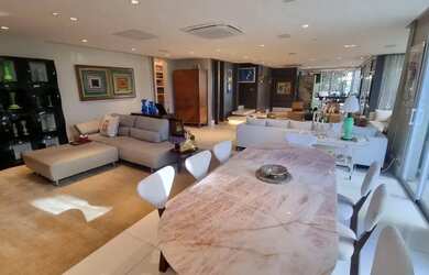 Imagem 2: Casa de alto padrão em condomínio fechado a venda no bairro de Lourdes...