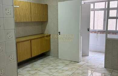 Imagem: O apartamento possui 3 Dormitórios, 2 Banheiros, 1 Vaga na