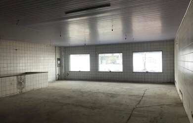 Imagem: O depósito possui 200m² de Área e está localizado em Centro