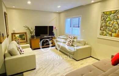 Imagem: A casa em condomínio possui 4 Dormitórios, 5 Banheiros, 4