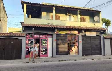 Imagem: A casa possui 5 Dormitórios, 5 Banheiros, 5 Vagas na garagem