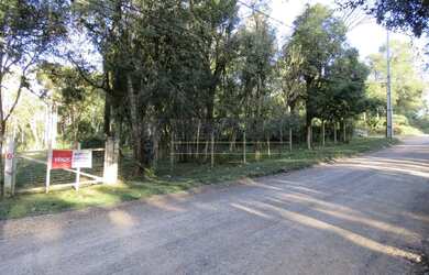 Imagem: O terreno possui 5000m² de Área e está localizado em Borda