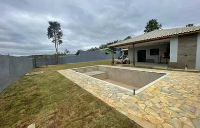 Imagem: A fazenda possui 550m² de Área e está localizado em Dona