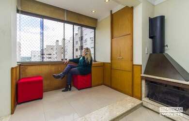 Imagem: O apartamento possui 3 Dormitórios, 2 Banheiros, 1 Vaga na