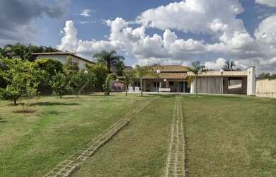 Imagem: A casa em condomínio possui 3 Dormitórios, 2 Banheiros, 2