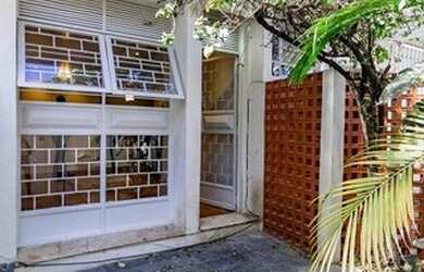 Imagem: O depósito possui 100m² de Área e está localizado em Santo