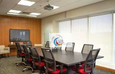 Imagem: O depósito possui 5 Vagas na garagem, 163m² de Área e está