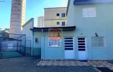 Imagem: A casa em condomínio possui 2 Dormitórios, 1 Banheiro, 1 Vaga