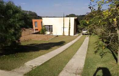 Imagem: A casa em condomínio possui 1 Dormitório, 1 Banheiro, 74m²