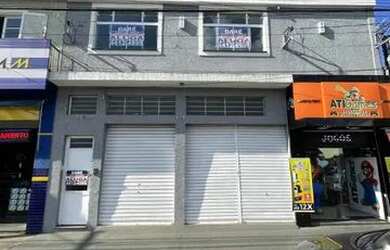 Imagem: A casa possui 4 Dormitórios, 3 Banheiros, 220m² de Área