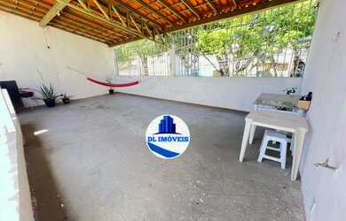 Imagem 3: Casa com 3 Quartos 3 banheiros 3 vagas e 1 loja a venda, 200m2 por R$ 450.000