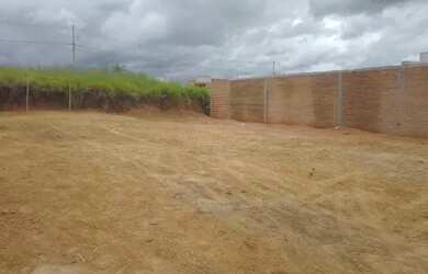Imagem: O terreno possui 160m² de Área, Imóvel novo e está localizado