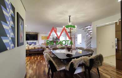 Imagem 12: Casa de alto padrão em bairro nobre Campos do Jordão