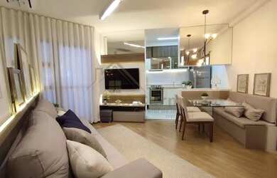 Imagem: O apartamento possui 2 Dormitórios, 1 Banheiro, 1 Vaga na garagem