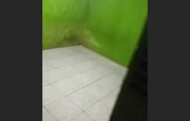 Imagem: A casa possui 3 Dormitórios, 1 Banheiro, 2 Vagas na garagem