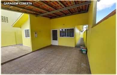 Imagem: A casa em condomínio à venda possui 3 Dormitórios, 2 Banheiros