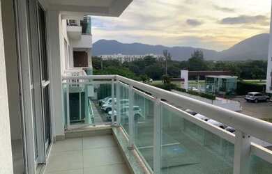 Imagem: O apartamento possui 1 Dormitório, 1 Banheiro, 1 Vaga na garagem