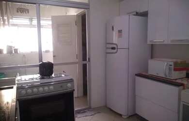 Imagem: O apartamento possui 3 Dormitórios, 2 Banheiros, 1 Vaga na