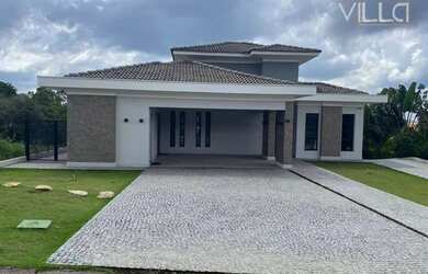 Imagem: A casa em condomínio possui 4 Dormitórios, 5 Banheiros, 5