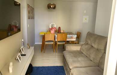 Imagem: O apartamento possui 3 Dormitórios, 1 Banheiro, 1 Vaga na garagem