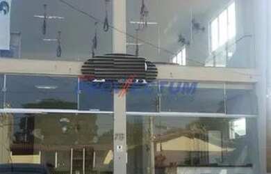 Imagem: O depósito possui 5 Vagas na garagem, 660m² de Área e está