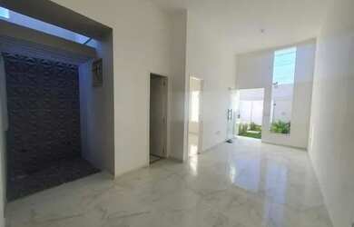 Imagem 1: Casa A Venda No Siqueira , 03 Quartos, 02 Banheiros, 100M² n 0.6462612898600907