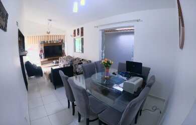 Imagem: A casa em condomínio possui 3 Dormitórios, 3 Banheiros, 2