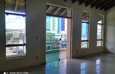 Imagem 3: Casa Padrão em Jundiaí. Churrasqueira, Varanda, 184m² de Áreae3 Vagas...