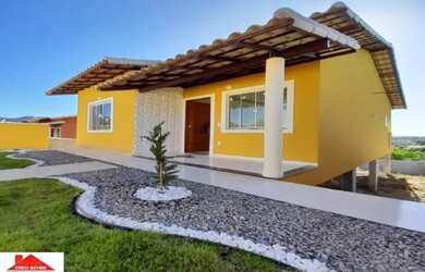 Imagem: A casa possui 2 Dormitórios, 2 Banheiros, 5 Vagas na garagem