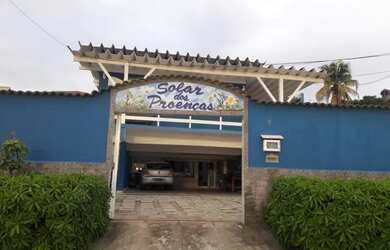 Imagem: A casa possui 5 Dormitórios, 5 Banheiros, 4 Vagas na garagem