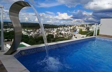 Imagem: A casa em condomínio possui 3 Dormitórios, 5 Banheiros, 5