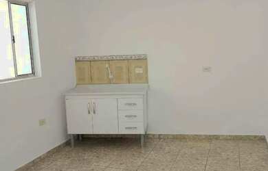 Imagem 5: Casa com 1 dormitório para alugar, 35 m² por R$ 950/mês - Jardim Rosinha...