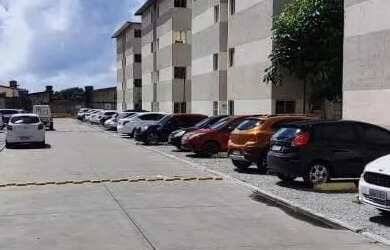 Imagem: O apartamento possui 2 Dormitórios, 1 Banheiro, 1 Vaga na garagem