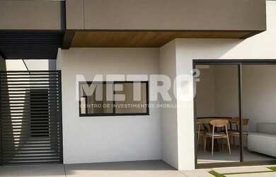 Imagem: A casa possui 2 Dormitórios, 2 Banheiros, 1 Vaga na garagem