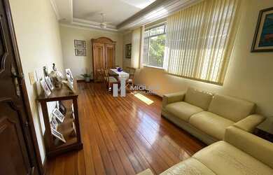 Imagem: O apartamento possui 3 Dormitórios, 1 Banheiro, 1 Vaga na garagem