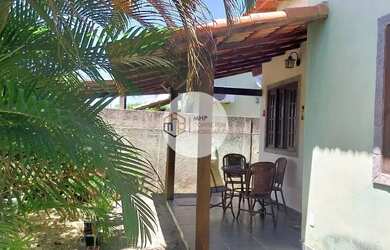 Imagem: A casa possui 2 Dormitórios, 2 Banheiros, 1 Vaga na garagem