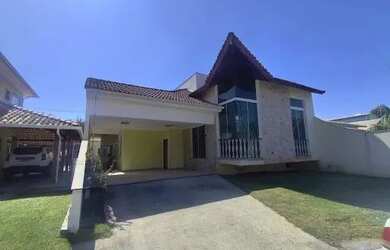 Imagem: A casa em condomínio possui 3 Dormitórios, 3 Banheiros, 2