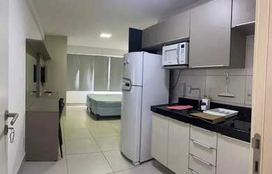 Imagem: O apartamento possui 1 Dormitório, 1 Banheiro, 1 Vaga na garagem