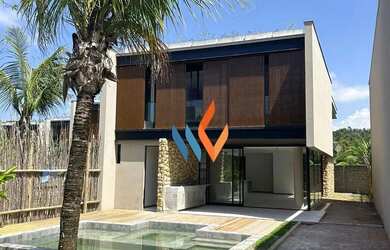 Imagem: A casa possui 5 Dormitórios, 5 Banheiros, 2 Vagas na garagem