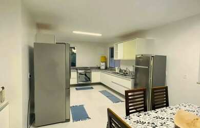 Imagem 10: Casa 6 quartos, academia, piscina com bar, churrasqueira, 700m da praia