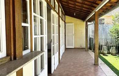 Imagem 9: Casa à venda com 1050,00m² e 4 quartos sendo 3 suítes, em Valparaíso, Petrópolis - RJ