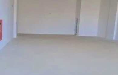 Imagem: O depósito possui 2 Vagas na garagem e 127m² de Área e está