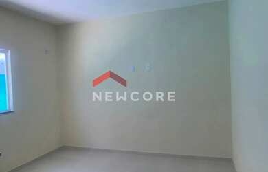 Imagem: A casa possui 2 Dormitórios, 2 Banheiros, 60m² de Área, Imóvel