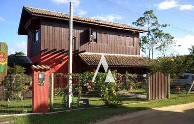 Imagem: O depósito possui 5 Vagas na garagem, 140m² de Área e está