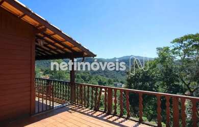 Imagem: A casa em condomínio possui 3 Dormitórios, 3 Banheiros, 2