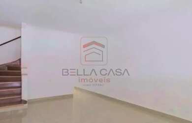 Imagem: A casa possui 2 Dormitórios, 1 Banheiro, 1 Vaga na garagem