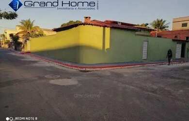 Imagem: A casa possui 3 Dormitórios, 1 Banheiro, 1 Vaga na garagem